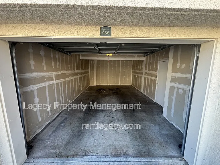 1501 Secret Ravine Pkwy #527 — Photo 23