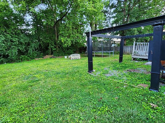 2nd image of 4302 Thornwood Dr