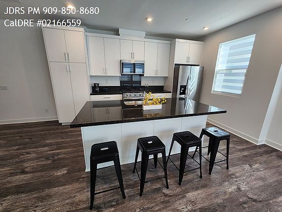 2nd image of 1203 W Cara Dr