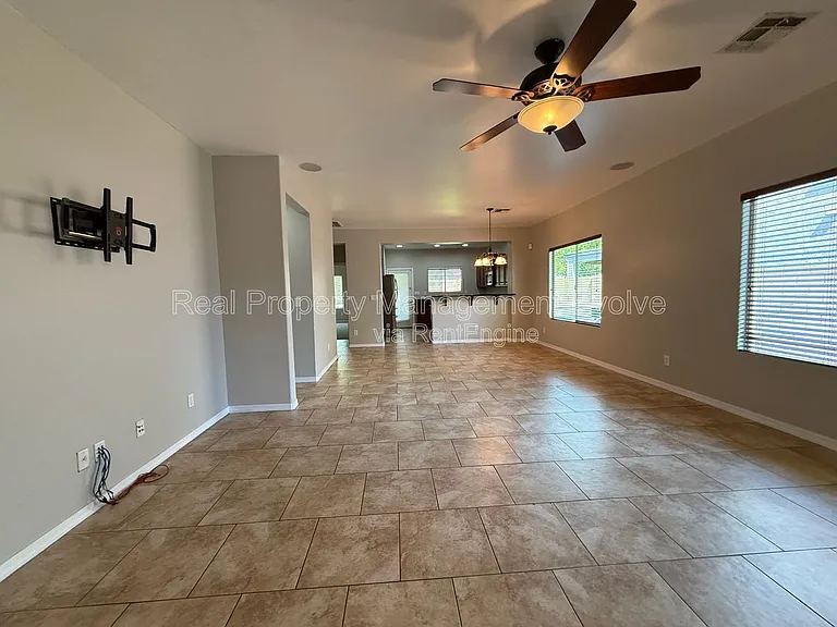 27516 N 17th Ln — Photo 3