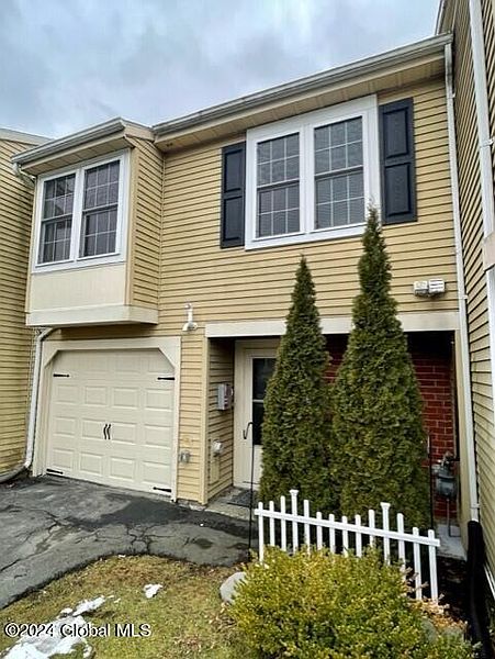 2nd image of 59 Meadowlark Drive