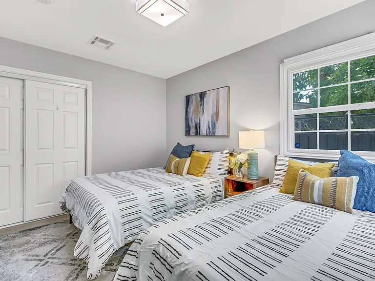 528 Almond Ave #B — Photo 8
