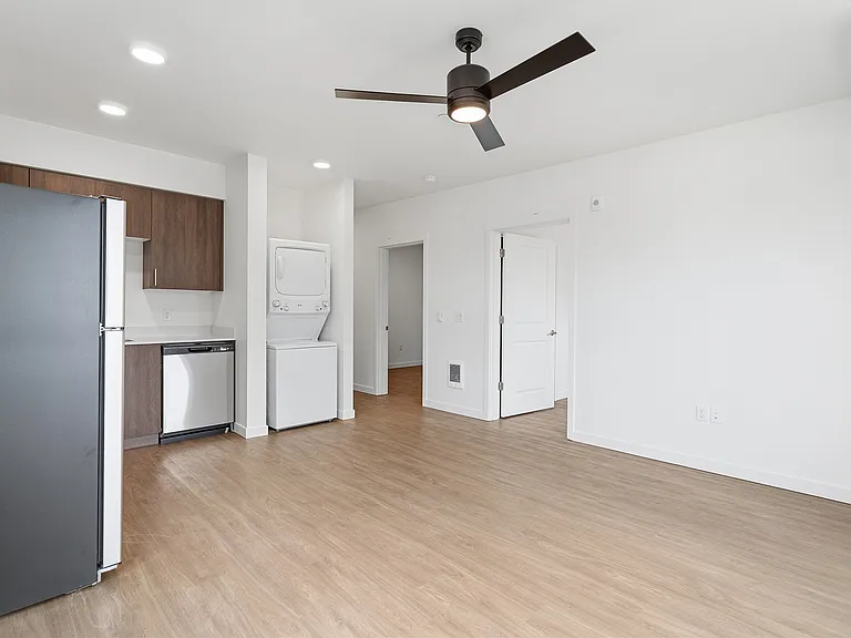 NW 99 Apartments — Photo 23