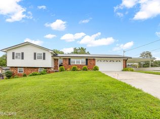 7338 Palmleaf Rd, Knoxville, TN 37918