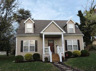 305 Maple Ct, La Grange, KY 40031