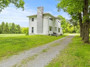 1822 Grover Rd, East Aurora, NY 14052