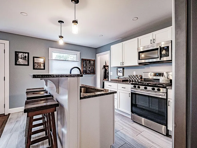 169 Holm Ave — Photo 48