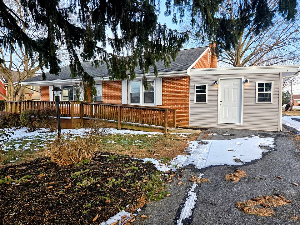 Front Right + Driveway