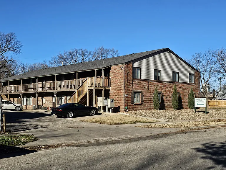 815 S Emporia St #212 — Photo 1