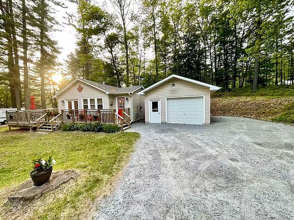 3rd image of 886 Muskoka 10 Rd