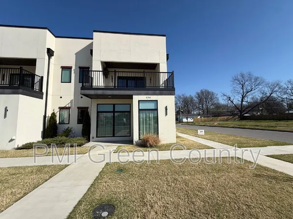 134 E Elgin St, Broken Arrow, OK 74012