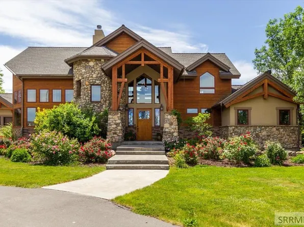 6122 E Lincoln Rd, Idaho Falls, ID 83401