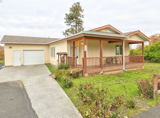 2114 W Scenic Dr, The Dalles, OR