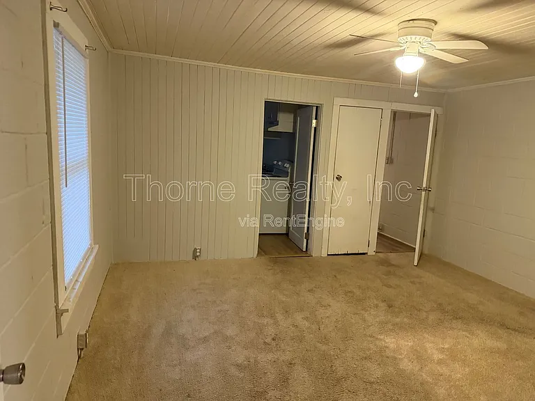 1504 Coleman St SE #B — Photo 10
