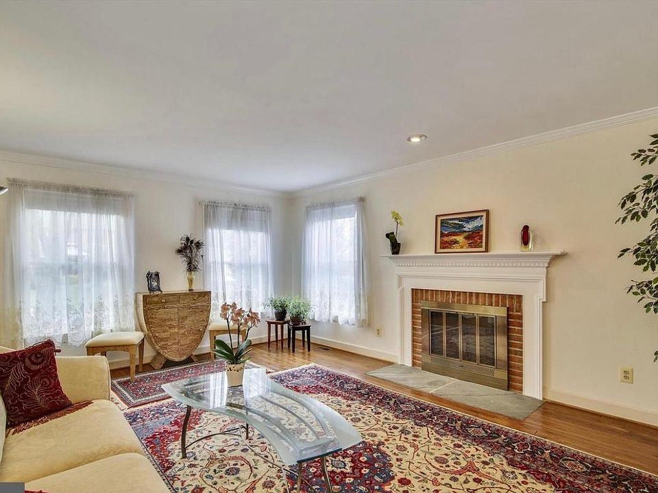 Formal living room