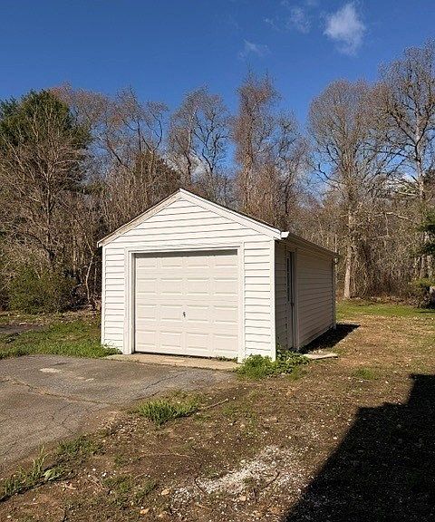 Listing photo 5