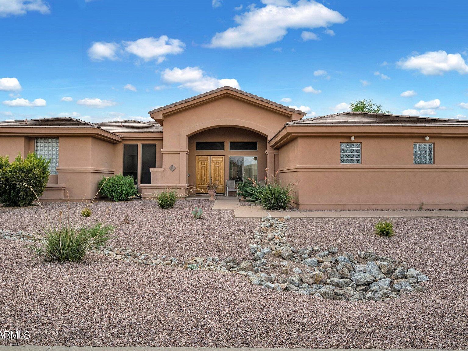 7130 E Saddleback St UNIT 11