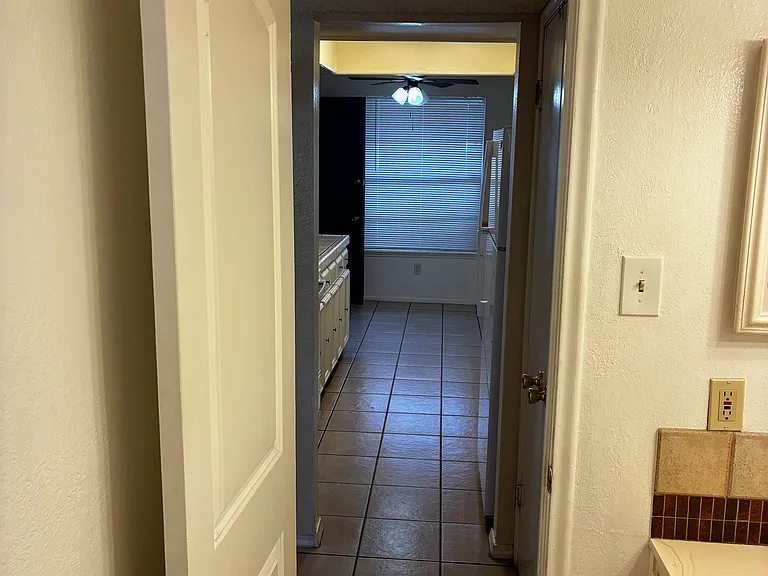 6700 Escondido Dr — Photo 3