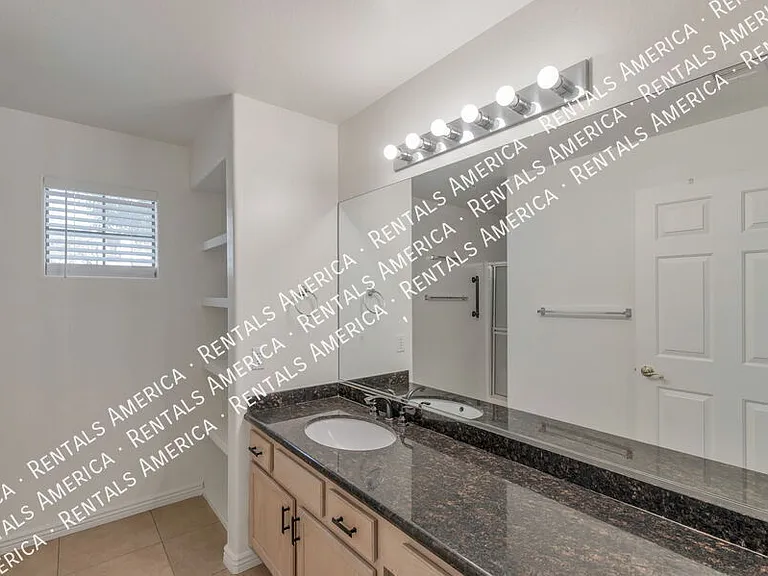9253 N Firebrick Dr #108 — Photo 7