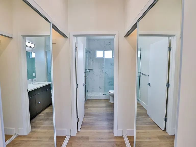 5536 Lexington Ave — Photo 41