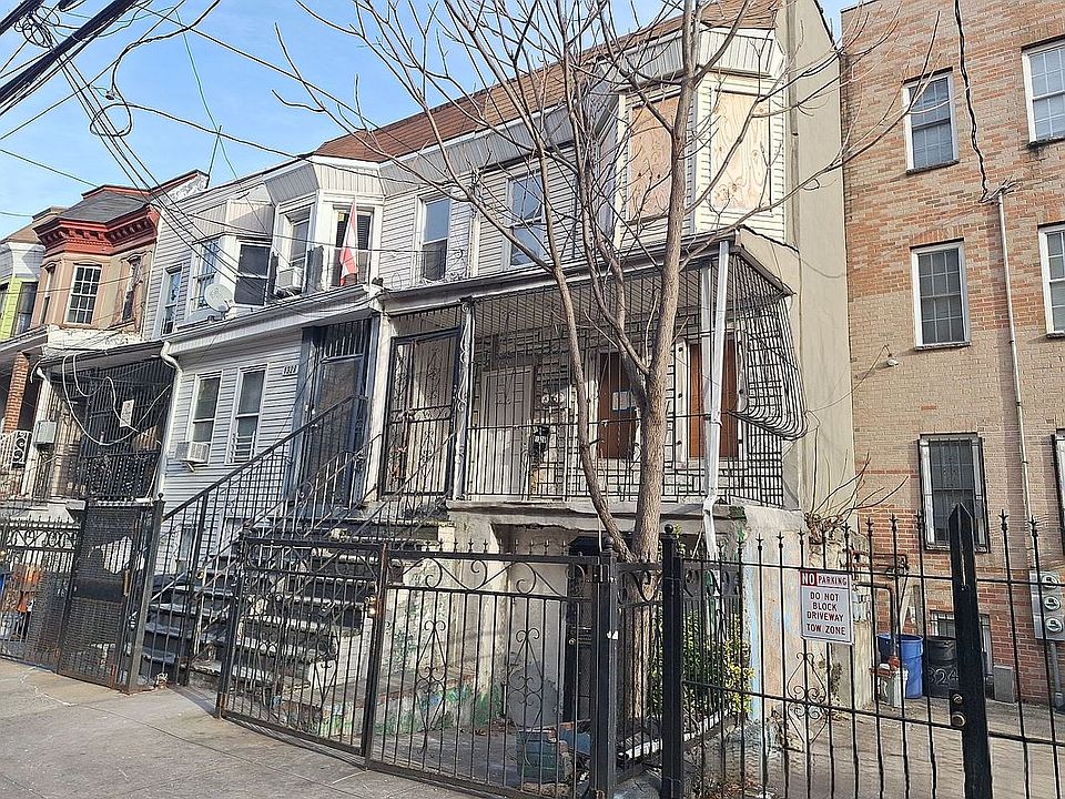 1st image of 1326 College Ave #1326