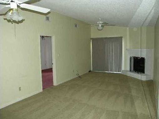 2nd image of 209 Bent Arrow Dr
