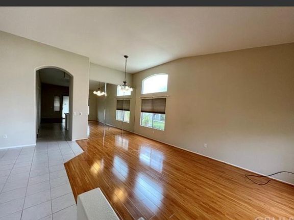3rd image of 45093 Corte Valle