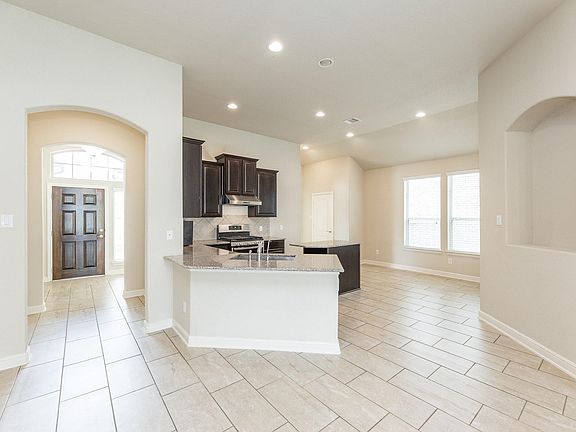 5th image of 23818 Hawthorn Dale Ct