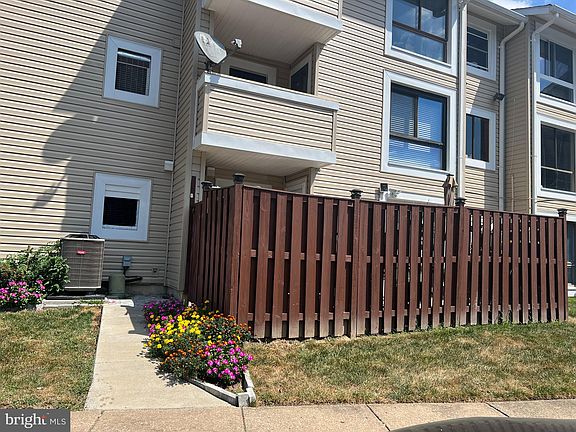 2nd image of 8611 Sacramento Dr #8611