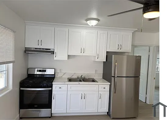 1613 Sherman Pl — Photo 10