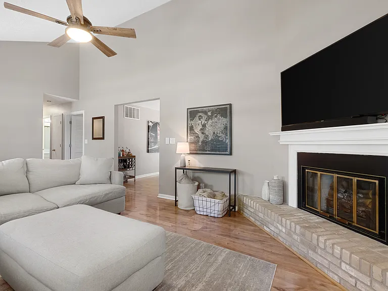 2815 Dandor Rd — Photo 5