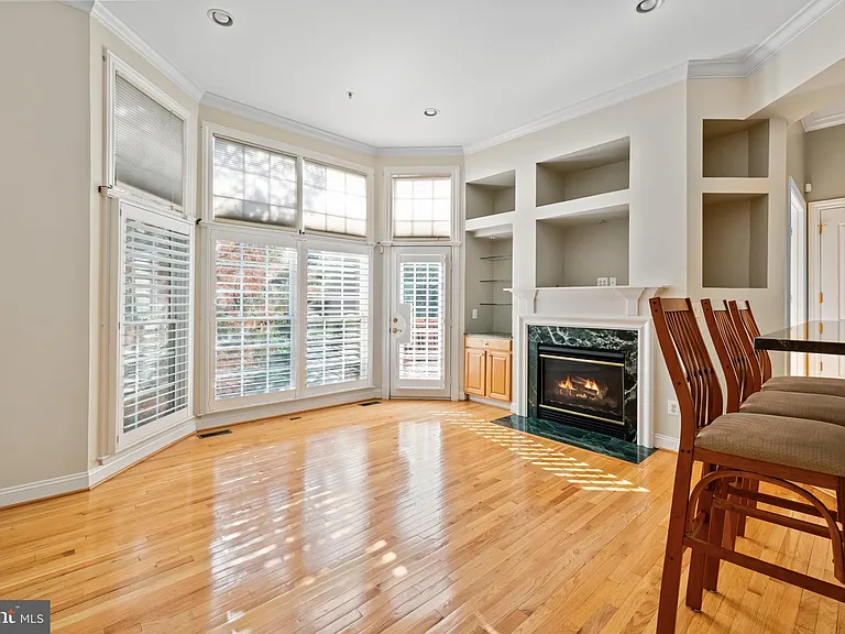 5237 Bessley Pl — Photo 25
