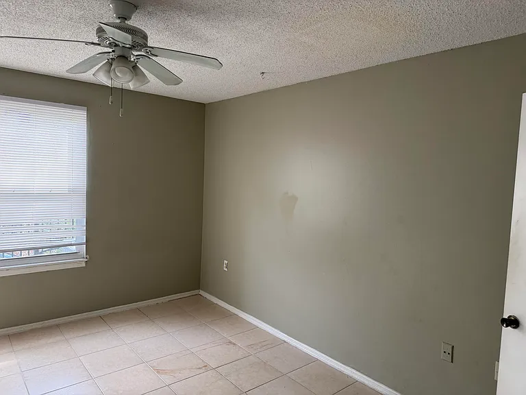 2307 N Congress Ave #17 — Photo 9