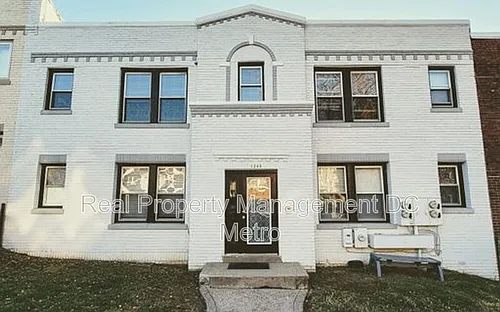 1243 Penn St NE #1 Photo 1