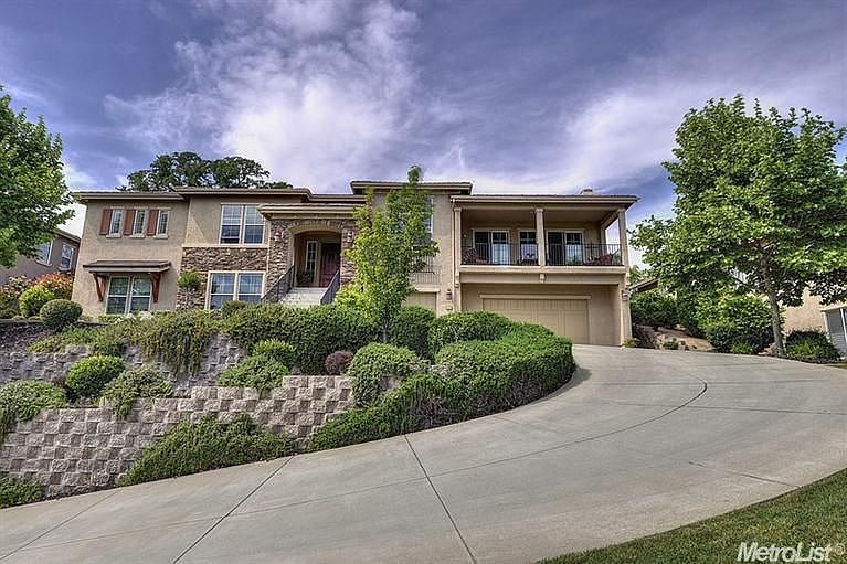 1st image of 1569 Oak Hill Way