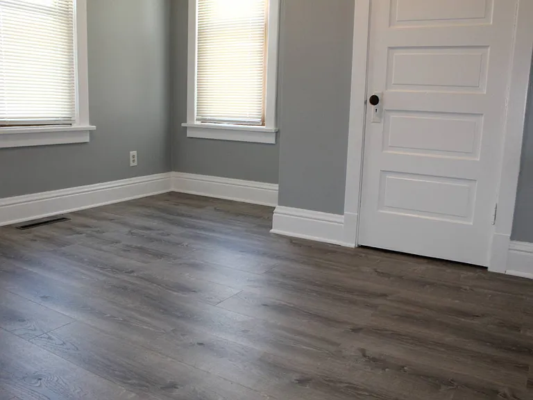 1318 Campbell Ave — Photo 7