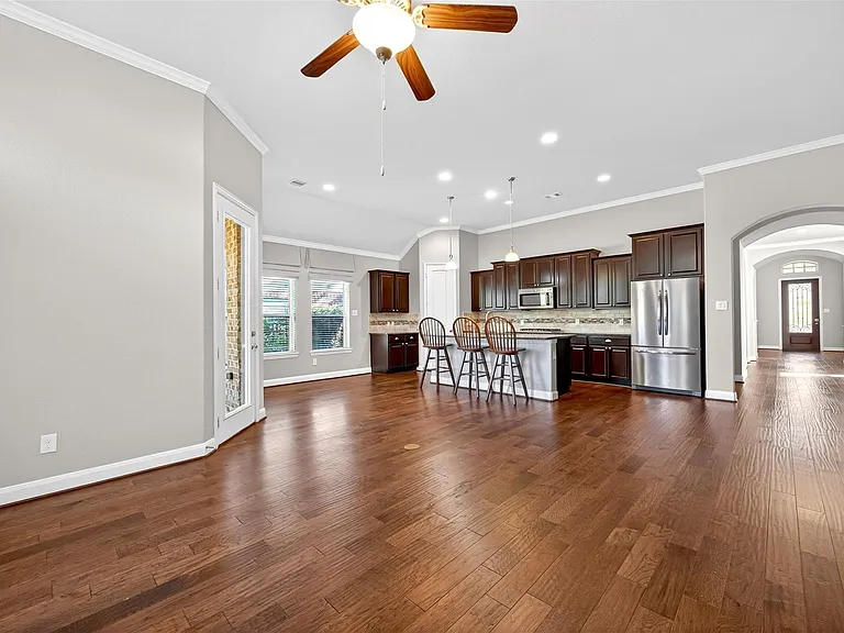 14 S Sawbridge Cir — Photo 10