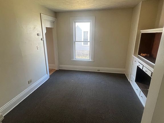 2nd image of 233 W 20th St #1