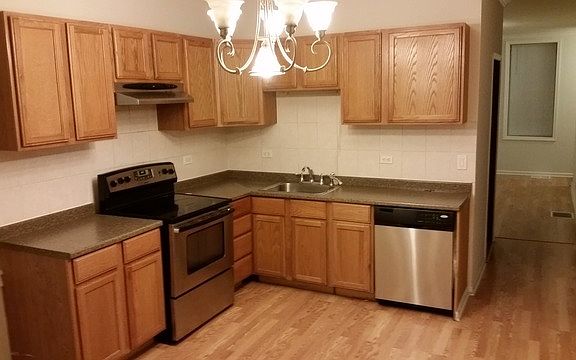 2nd image of 1628 W 38th St