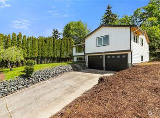 2200 Niagara Dr, Bellingham, WA 98229