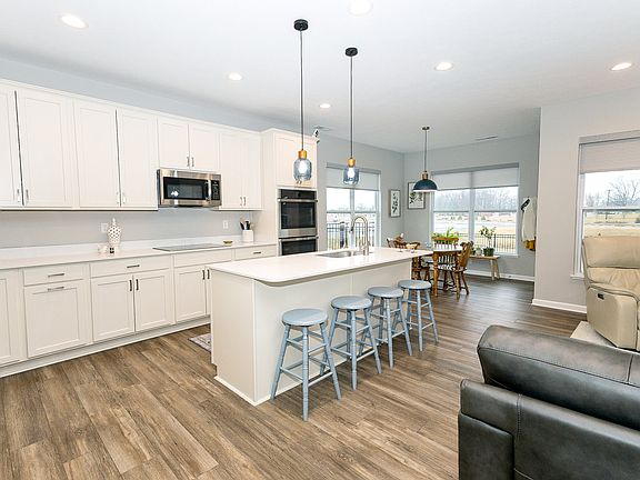 4th image of 9443 Orchard Cove Dr