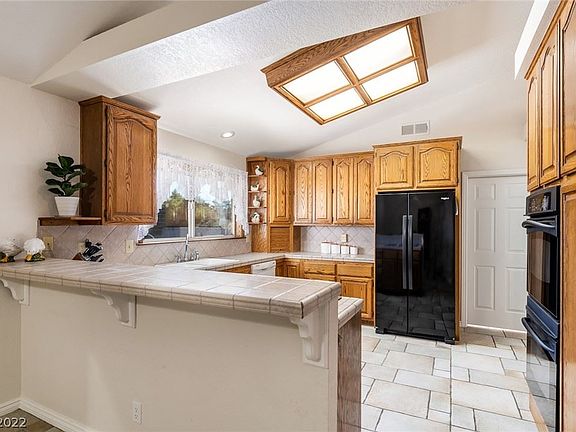 3rd image of 6970 S Valley View Blvd