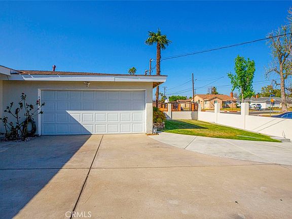 2nd image of 6921 Atoll Ave