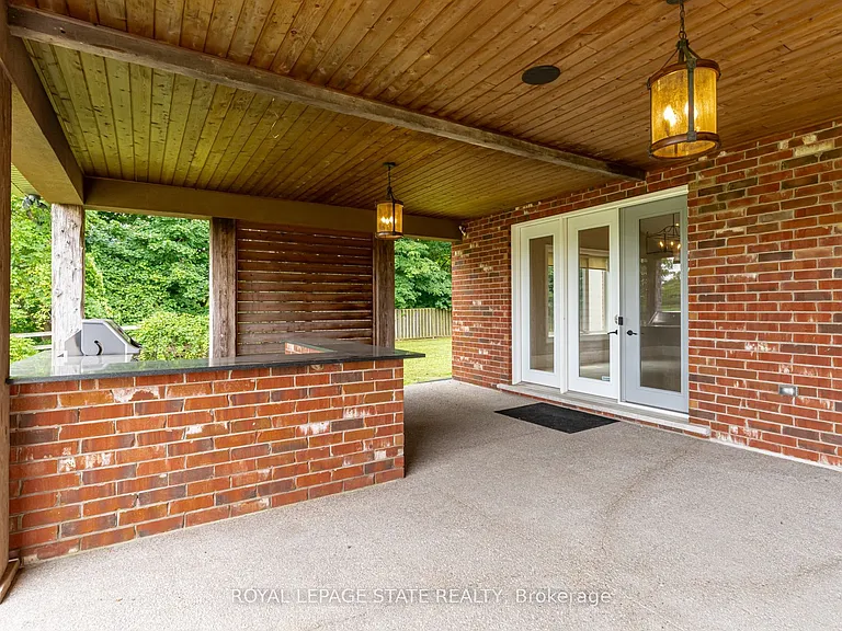 931 Southcote Rd — Photo 44