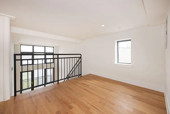 Sold by Bold New York | media 13