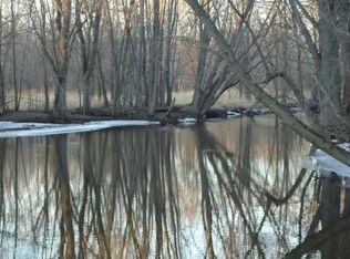 8194 Trading Post Trl, West Bend, WI 53090