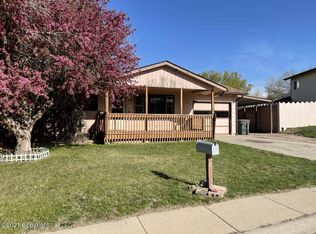 119 Overland Trl, Gillette, WY 82716