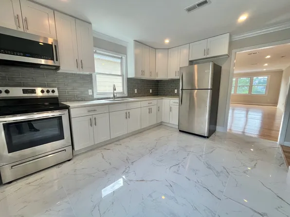 (undisclosed Address), Yonkers, NY 10701