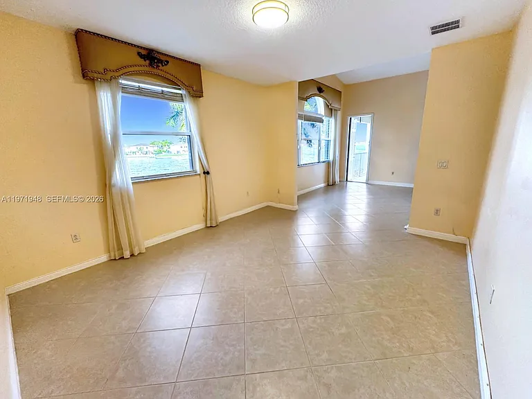 5028 SW 170th Ave — Photo 38