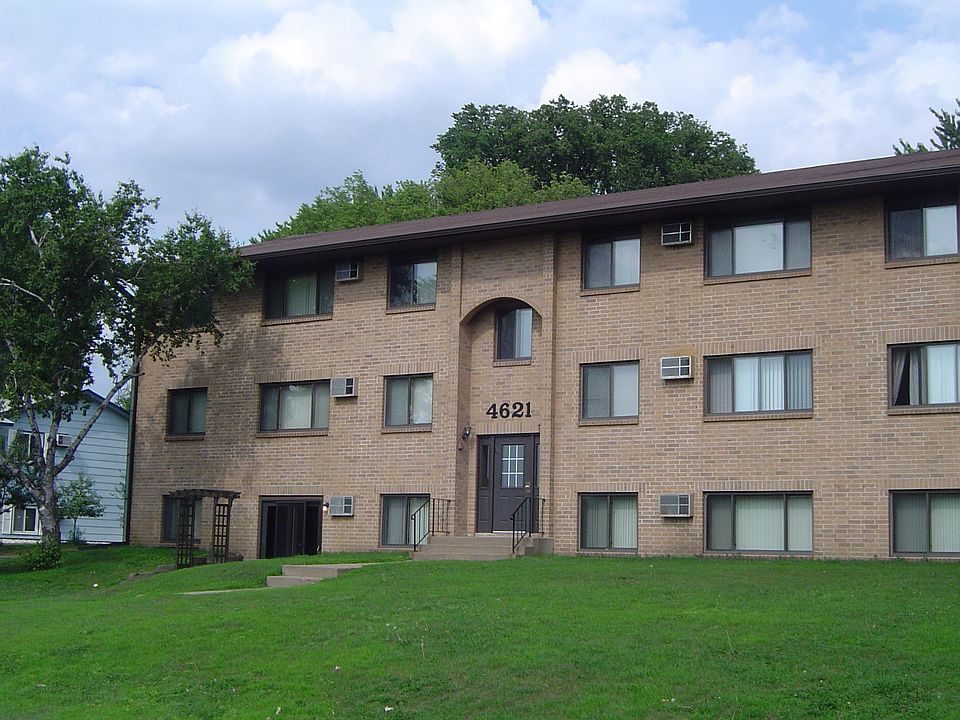 1st image of 4621 University Ave NE